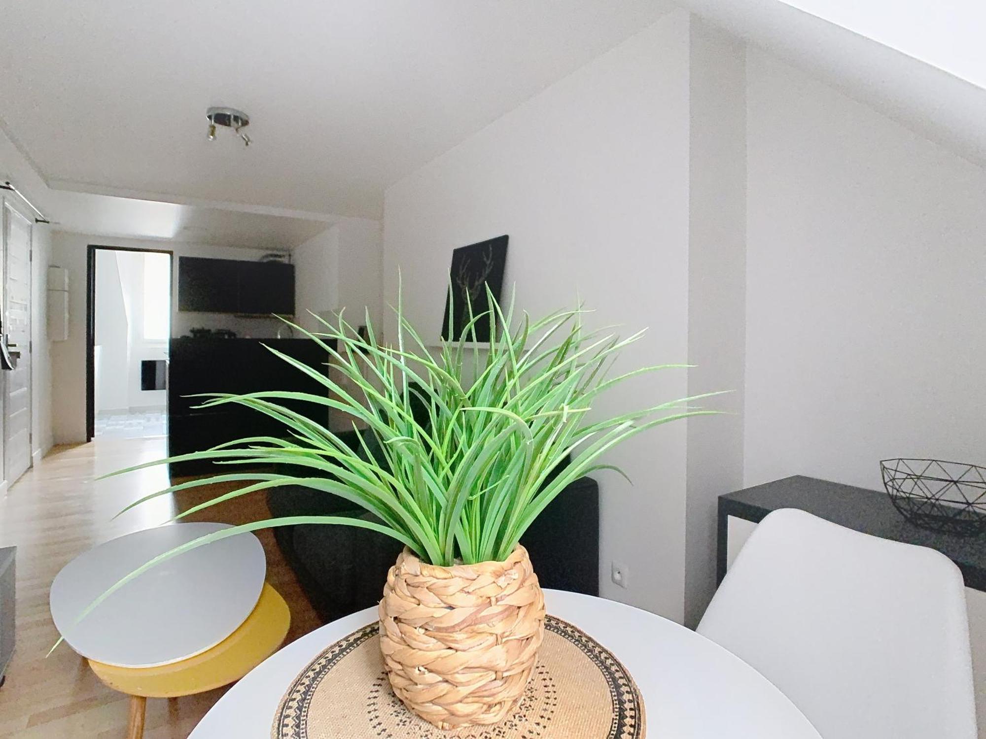 Le Briais Apartment Melun Luaran gambar