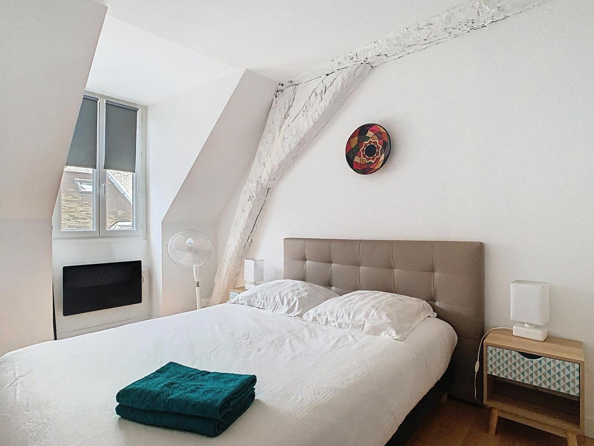 Le Briais Apartment Melun Luaran gambar