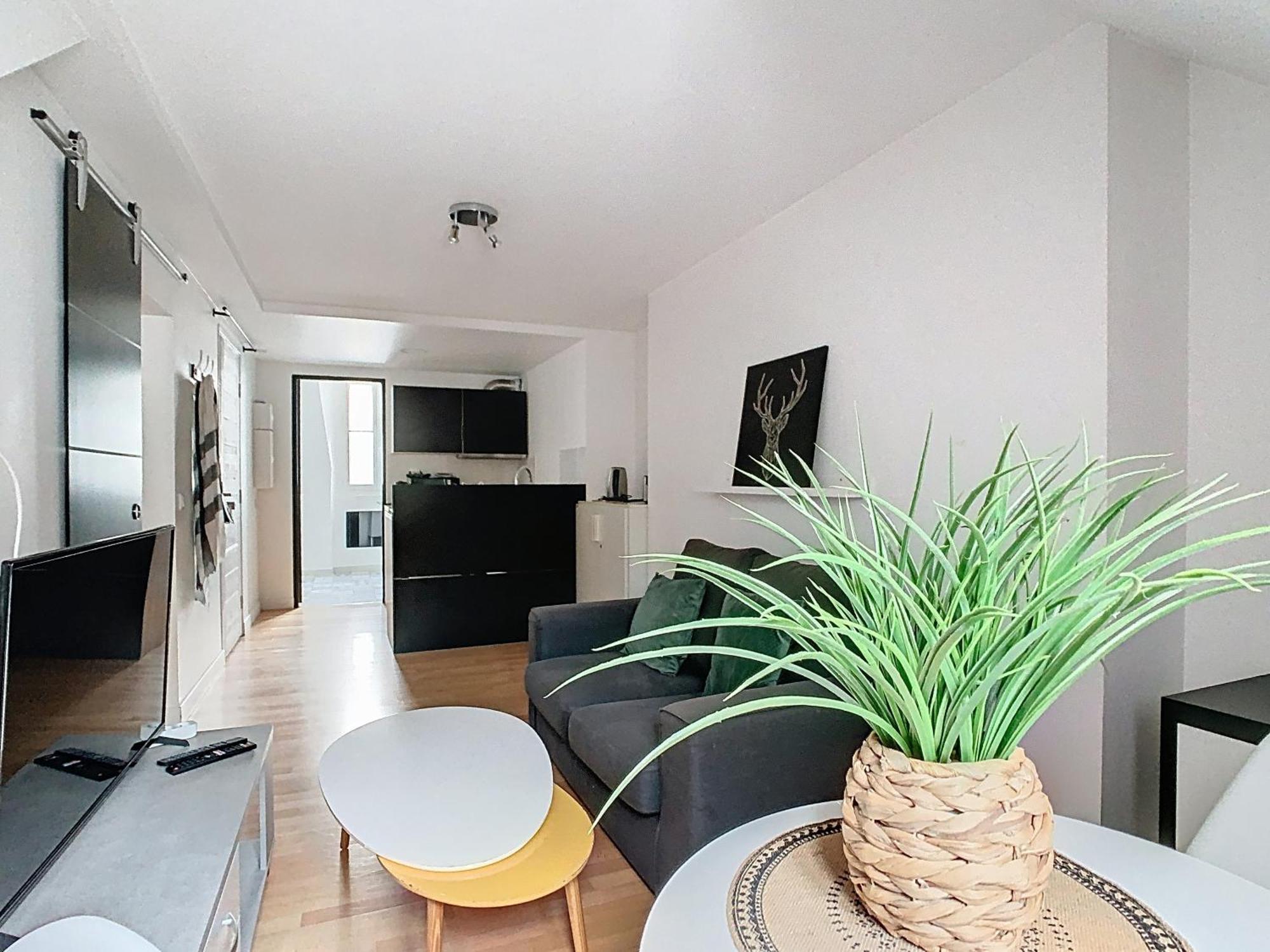 Le Briais Apartment Melun Luaran gambar
