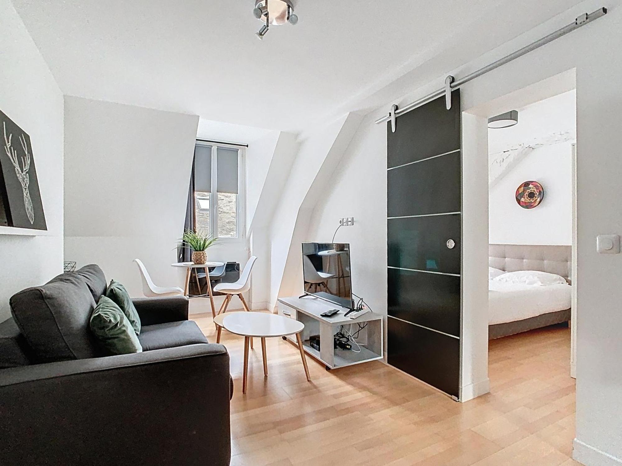 Le Briais Apartment Melun Luaran gambar